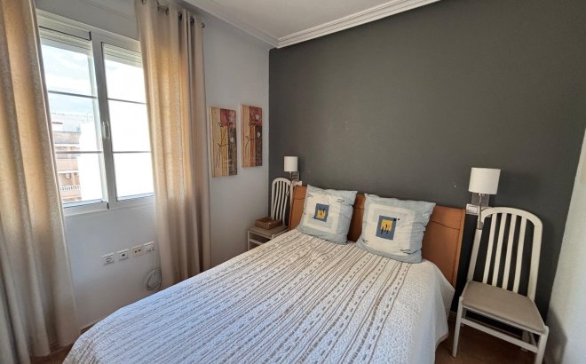 Herverkoop - Appartement -
Torrevieja