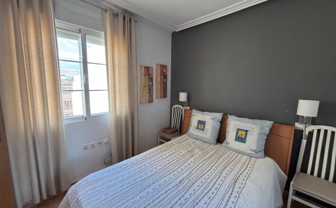 Herverkoop - Appartement -
Torrevieja