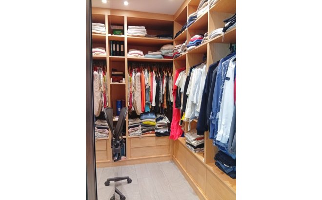 Resale - Villa -
La Finca Golf Resort - Inland