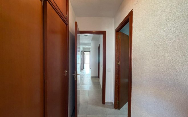 Resale - Apartment -
Torrevieja - Playa de los Locos