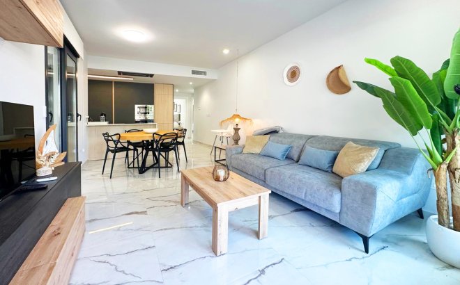 Resale - Apartment -
Torrevieja - Costa Blanca