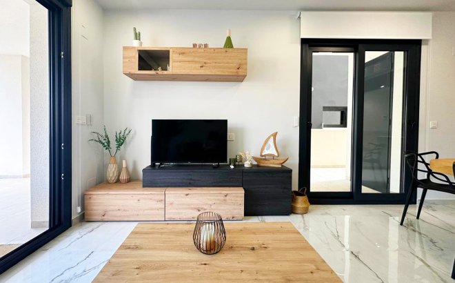 Resale - Apartment -
Torrevieja - Costa Blanca