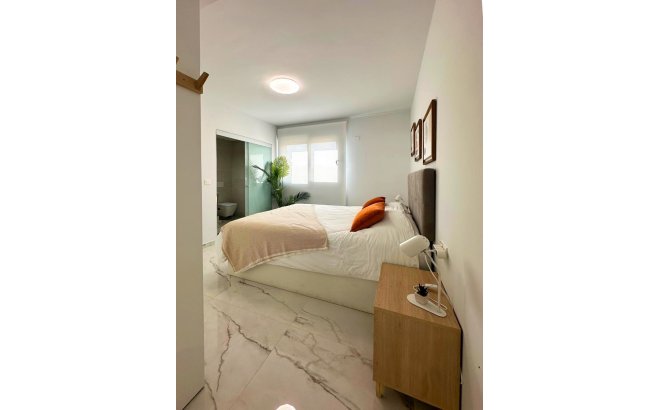 Resale - Apartment -
Torrevieja - Costa Blanca