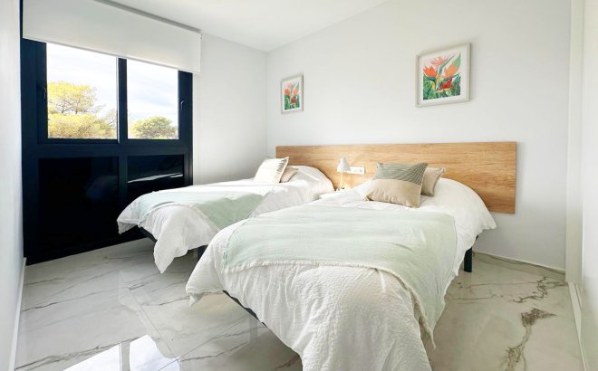 Resale - Apartment -
Torrevieja - Costa Blanca