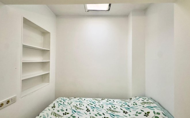 Resale - Bungalow -
Torrevieja - El Limonar