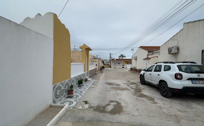 Resale - Bungalow -
Torrevieja - El Limonar