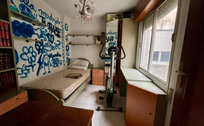 Revente - Appartement -
Torrevieja - Centro