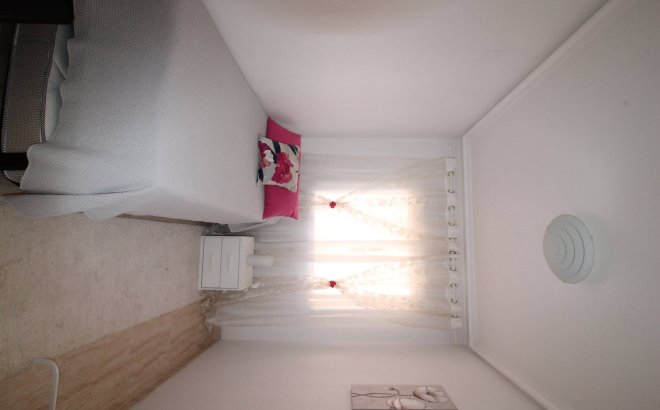 Revente - Appartement -
Torrevieja - Centro