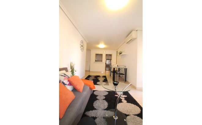 Revente - Appartement -
Torrevieja - Centro