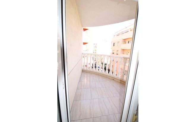 Revente - Appartement -
Torrevieja - Centro