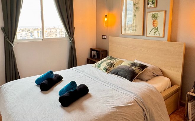 Resale - Apartment -
Torrevieja - Nueva Torrevieja - Aguas Nuevas