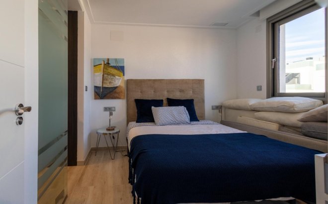 Resale - Villa -
Orihuela Costa - Costa Blanca