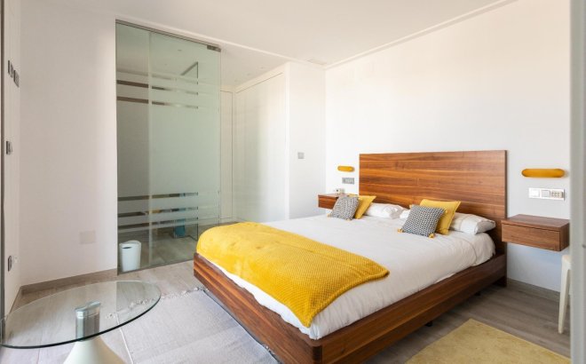 Resale - Villa -
Orihuela Costa - Costa Blanca