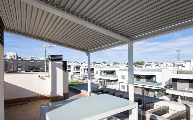 Resale - Villa -
Orihuela Costa - Costa Blanca