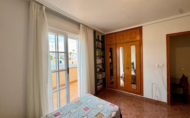 Herverkoop - Villa -
Torrevieja - Costa Blanca