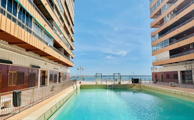 Herverkoop - Appartement -
Torrevieja - Costa Blanca