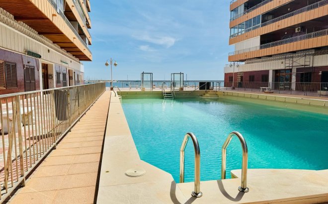 Herverkoop - Appartement -
Torrevieja - Costa Blanca