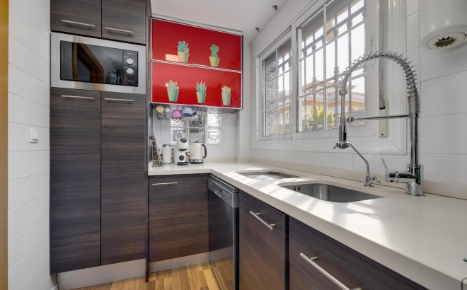 Resale - Villa -
Los Montesinos - La Herrada