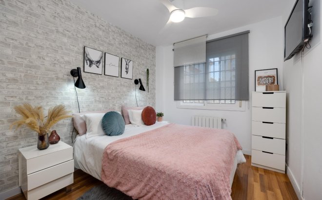 Resale - Villa -
Los Montesinos - La Herrada