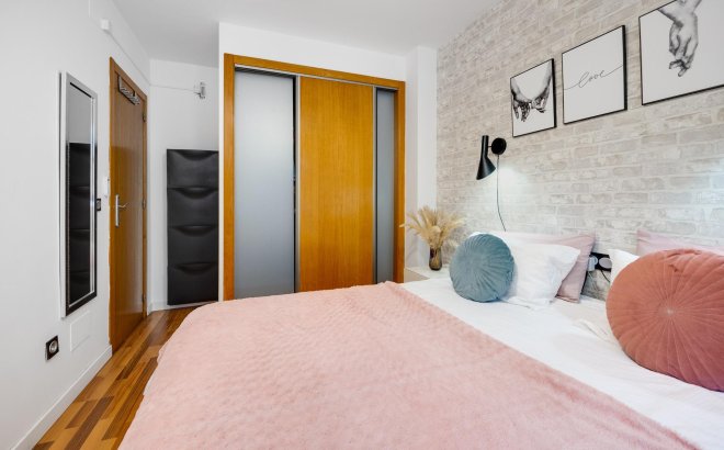 Resale - Villa -
Los Montesinos - La Herrada