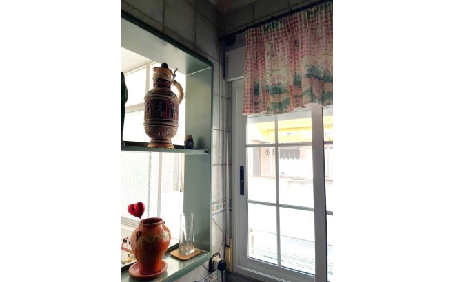 Herverkoop - Appartement -
Torrevieja - Estacion De Autobuses