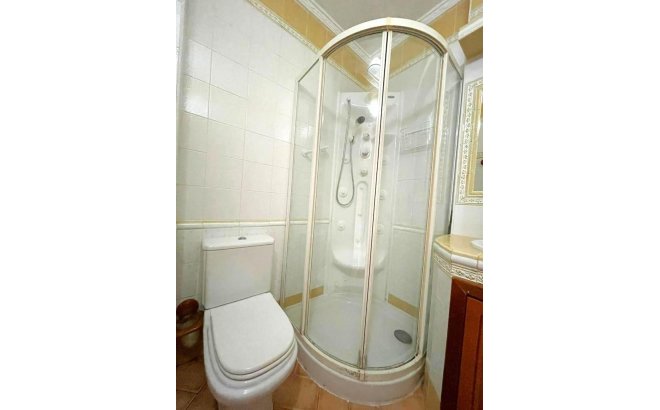 Herverkoop - Appartement -
Torrevieja - Estacion De Autobuses