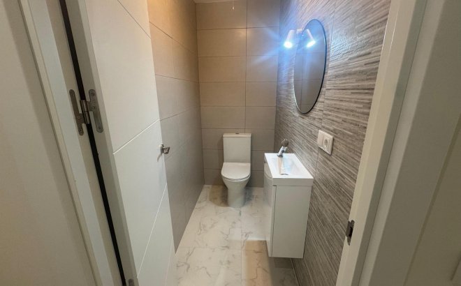 Resale - Apartment -
Torrevieja - Costa Blanca