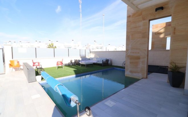 Resale - Villa -
Orihuela Costa - Costa Blanca