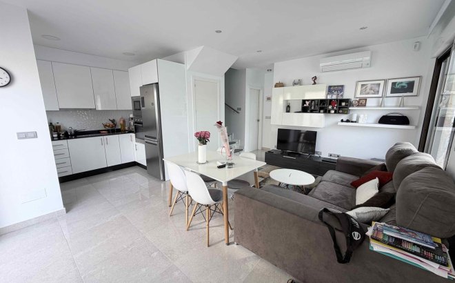 Resale - Town House -
Cabo Roig - Costa Blanca