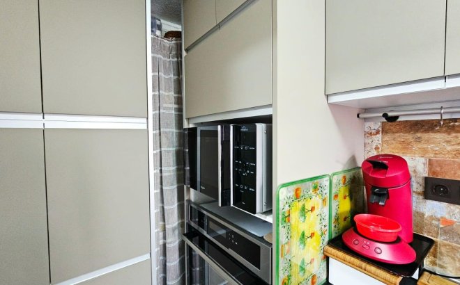 Revente - Appartement -
Torrevieja - Playa De Los Naufragos