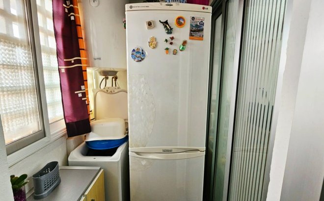 Revente - Appartement -
Torrevieja - Playa De Los Naufragos