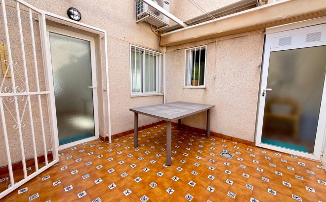 Revente - Semi Detached -
Rojales - Pueblo