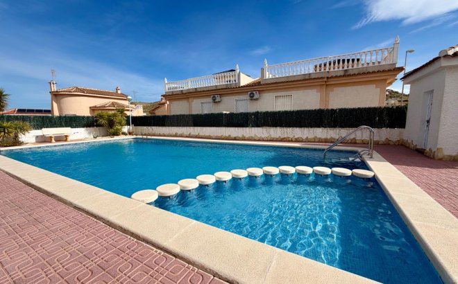 Revente - Semi Detached -
Rojales - Pueblo