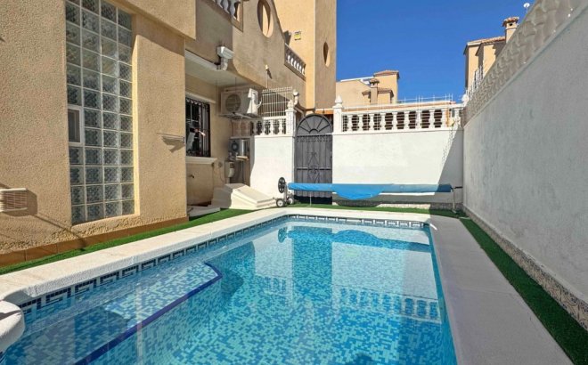 Resale - Town House -
Orihuela Costa - Costa Blanca