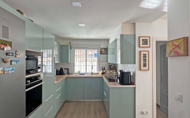 Resale - Town House -
Orihuela Costa - Costa Blanca