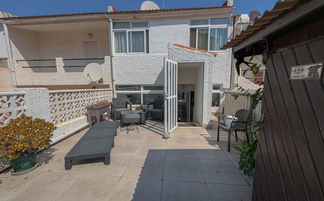 Herverkoop - Town House -
Torrevieja - Costa Blanca