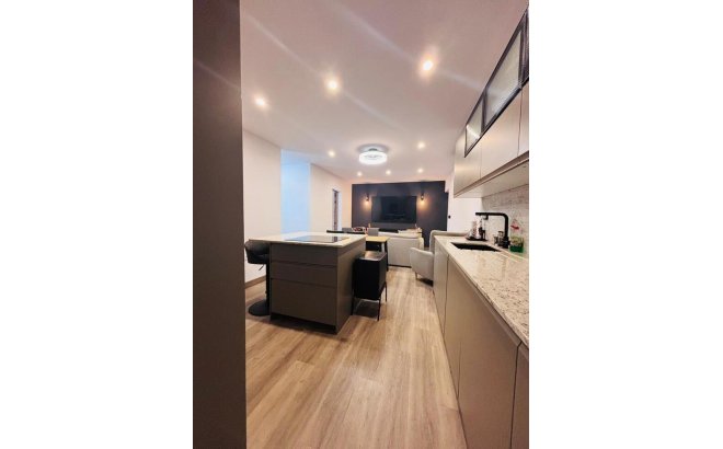 Herverkoop - Town House -
San Miguel de Salinas - Inland