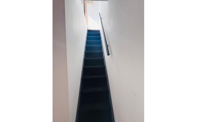 Herverkoop - Town House -
San Miguel de Salinas - Inland