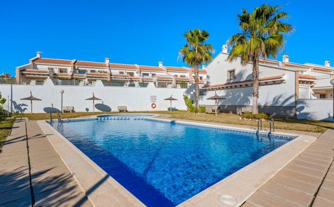 Revente - Town House -
San Miguel de Salinas - Inland
