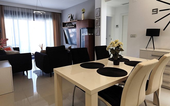 Resale - Apartment -
Pilar de la Horadada - La Torre De La Horadada