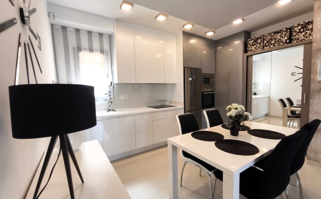 Resale - Apartment -
Pilar de la Horadada - La Torre De La Horadada