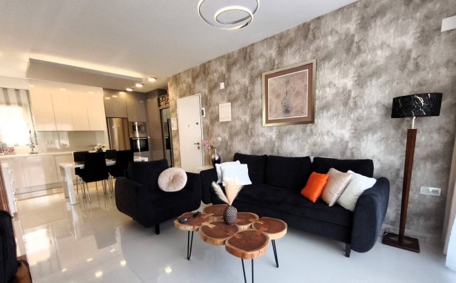 Resale - Apartment -
Pilar de la Horadada - La Torre De La Horadada