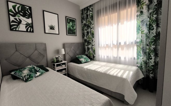 Resale - Apartment -
Pilar de la Horadada - La Torre De La Horadada