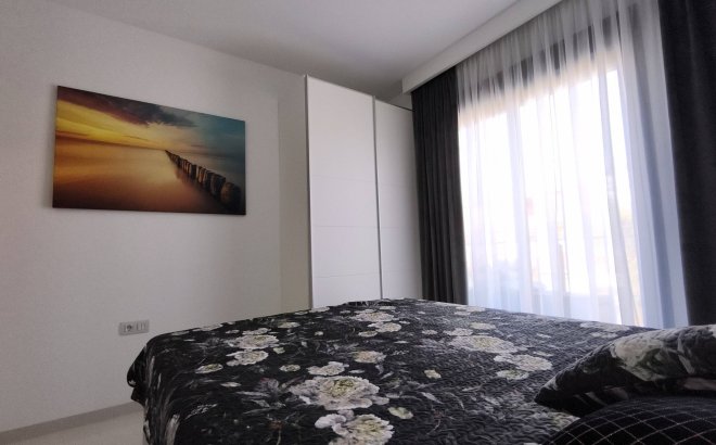 Resale - Apartment -
Pilar de la Horadada - La Torre De La Horadada