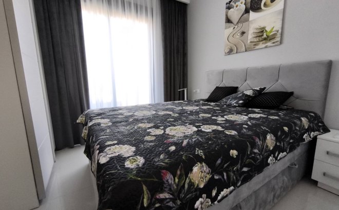 Resale - Apartment -
Pilar de la Horadada - La Torre De La Horadada