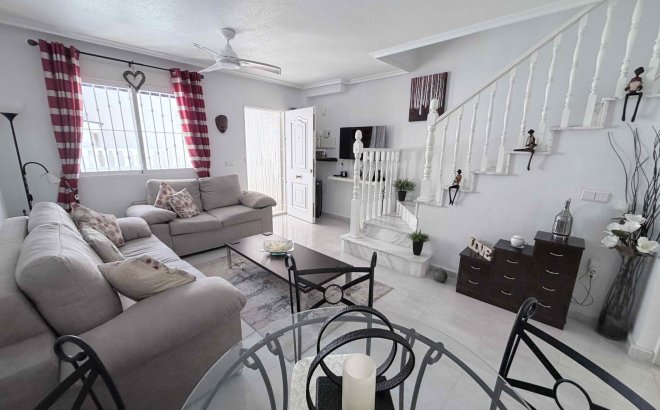 Resale - Town House -
Orihuela Costa - Costa Blanca