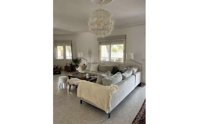 Revente - Villa -
Rojales - La Marquesa