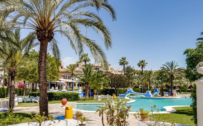 Revente - Appartement -
Torrevieja - Playa de los Locos