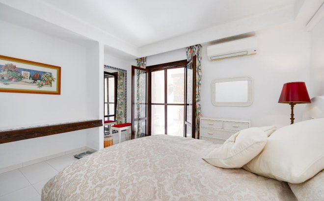 Revente - Appartement -
Torrevieja - Playa de los Locos