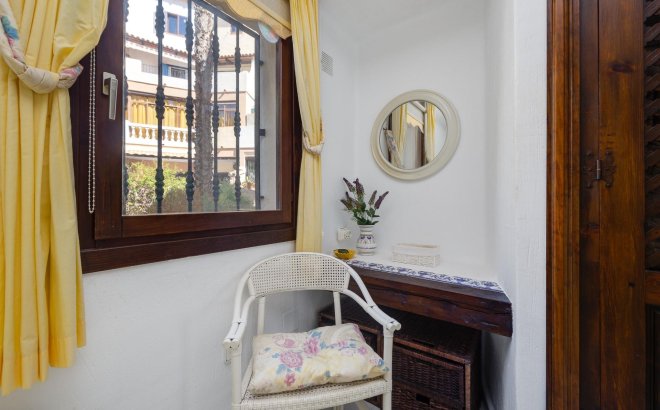 Revente - Appartement -
Torrevieja - Playa de los Locos